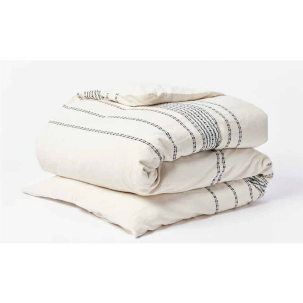 Coyuchi Rippled Stripe Organic Cotton King Duvet Cover in Ivory Black